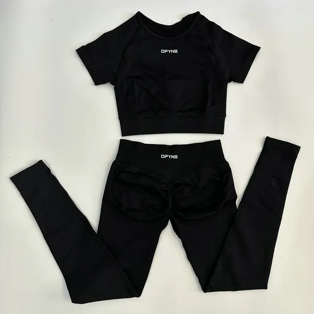 Women's Two-Piece Yoga Fitness Outfit Activewear Set