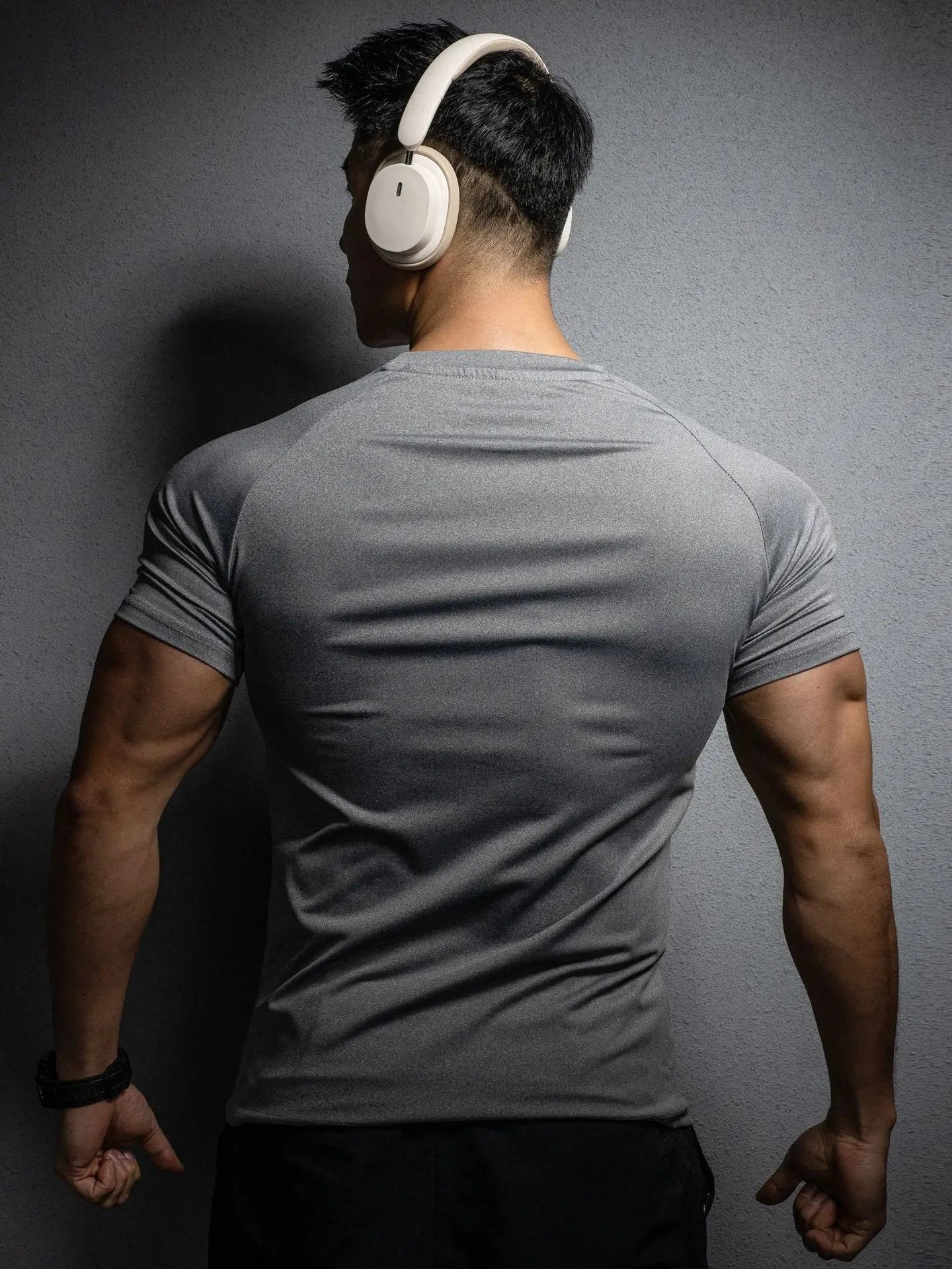Men's High Performance Athletic T-Shirt for Training Workouts